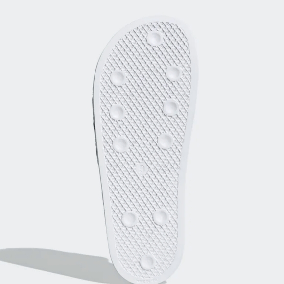 Adidas Slippers - Picture 9 of 16